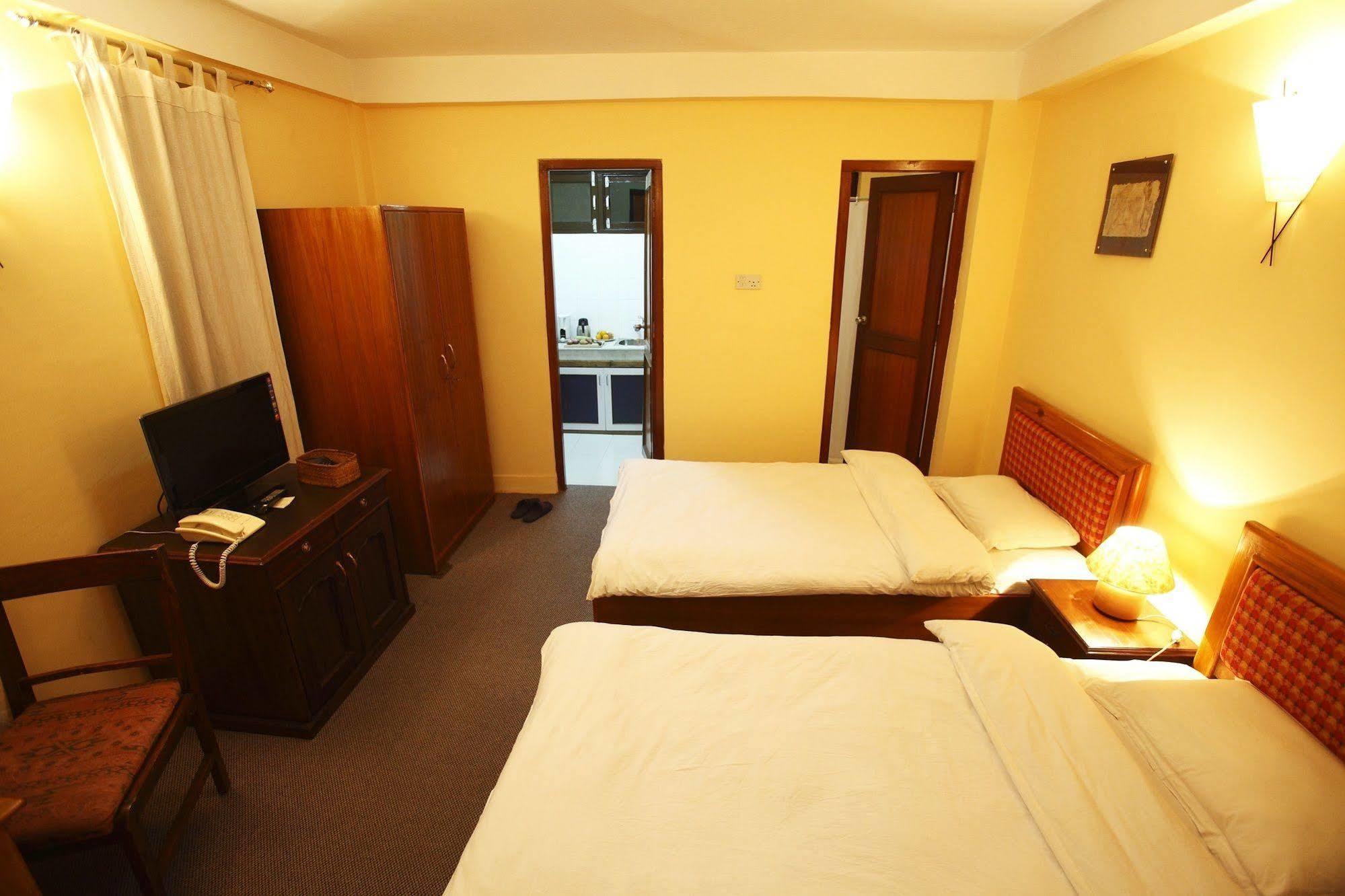 Royal Astoria Hotel Kathmandu Exterior foto